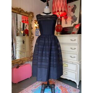 vintage 1950s fit and flare dress pin tucked black cotton and lace s/m full 27